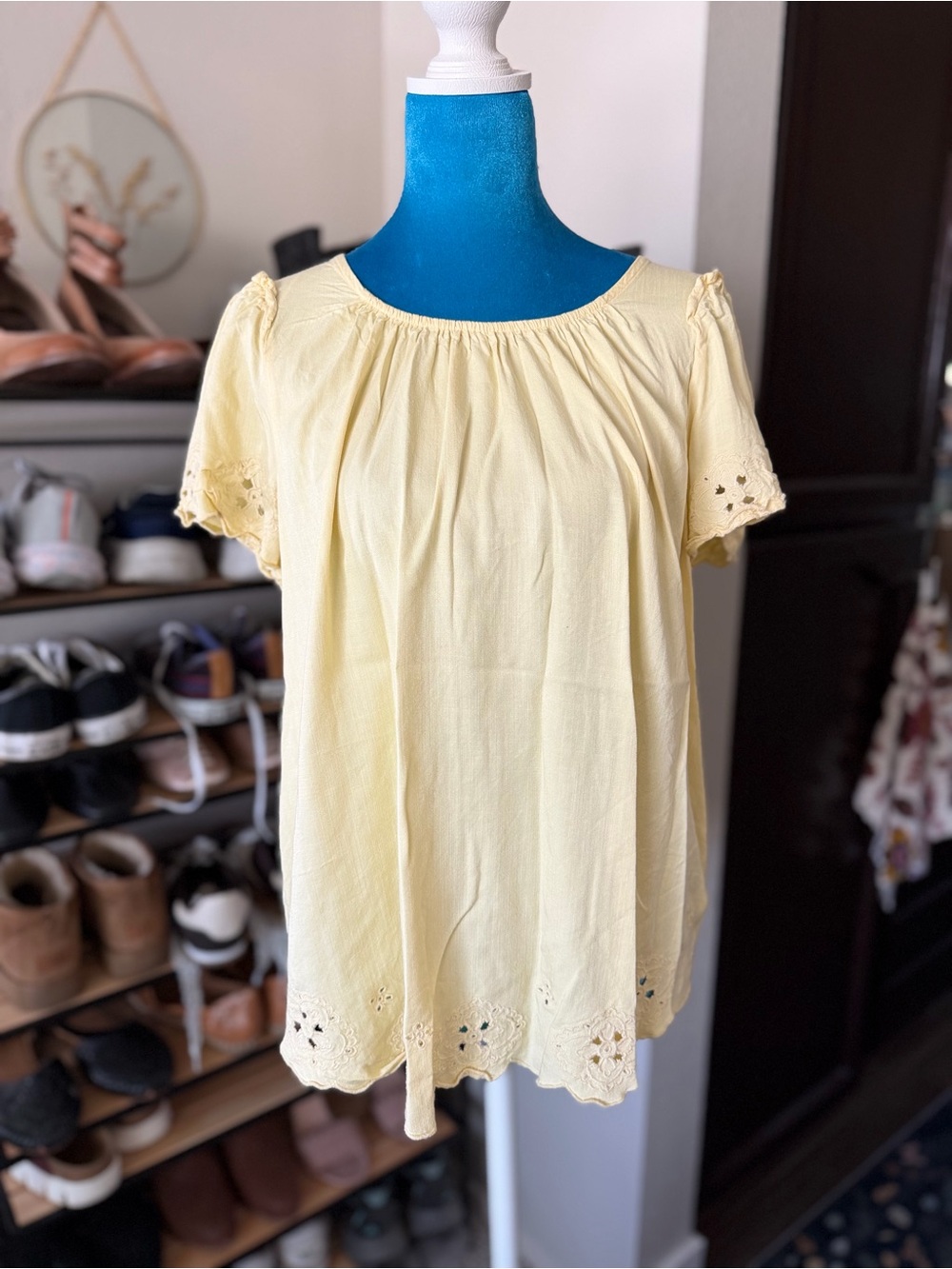 LC Lauren Conrad Pale Yellow Eyelet Short Sleeve Peasant Top